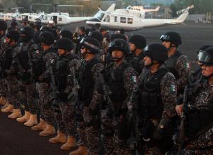 Narcogobierno. Las fuerzas armadas al mando de Peña Nieto, atacan a los grupos de autodefensa del pueblo en Michoacán.