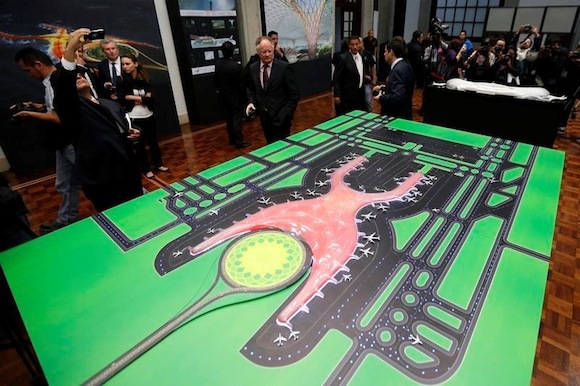 Carlos Slim, detrás de la licitación para construir el nuevo aeropuerto de 