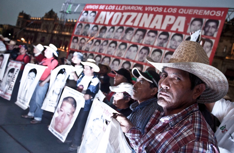  Los regímenes dictatoriales mexicanos no han dejado de cometer atrocidades en contra del pueblo de México.
