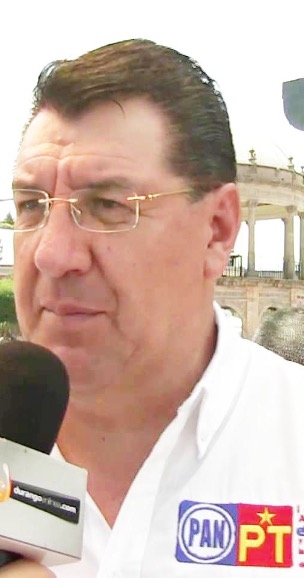 Hoy dice Gonzalo Yáñez que “el PRI y el PAN son lo mismo”, y en efecto, pues con ambos partidos ha hecho acuerdos contradictorios para perjudicar al pueblo de Durango.