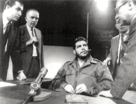 Ernesto Che Guevara en el programa en vivo “Face the Nacion” de los estudios de CBS TV en Nueva York, el 13 de diciembre de 1964. Foto: AP.