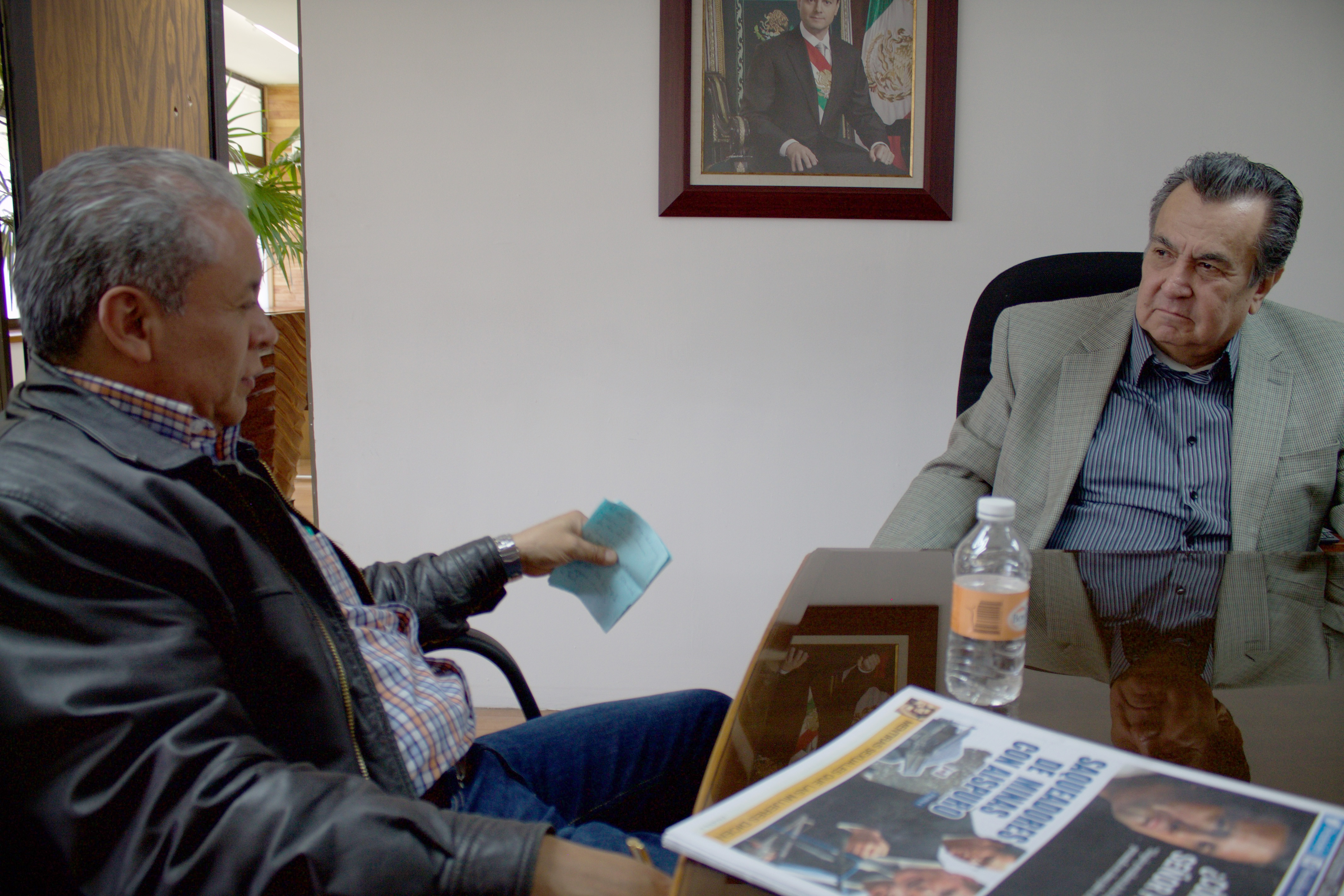 El secretario de Educación del estado de Durango, C.P. Rubén Calderón Luján en entrevista exclusiva para razacero.