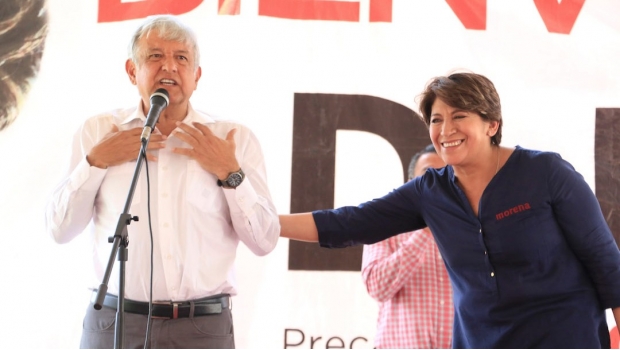 Andrés Manuel López Obrador. La alianza indecente de este santón “izquierdista” hipócrita con Elba Esther Gordillo en el Estado de México es una muestra más de sus aberrantes contradicciones.